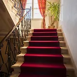 Corner Della Regina Hotel