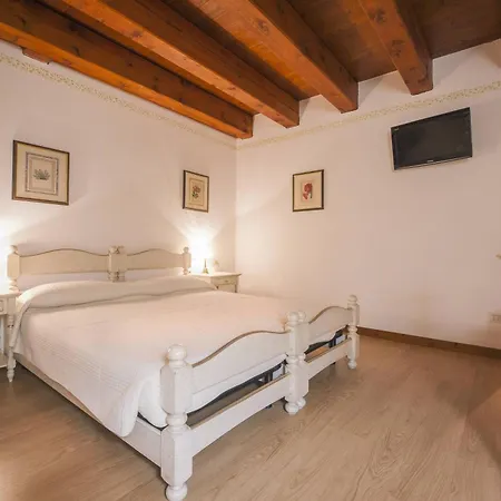 Relais Cornér Della Regina Hotel Vedelago (Treviso)