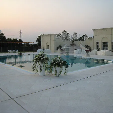 Relais Cornér Della Regina Hotel 4*