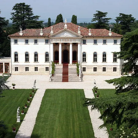 Hotel Corner Della Regina 4*