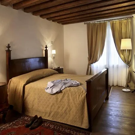 Relais Cornér Della Regina Hotel Vedelago (Treviso)