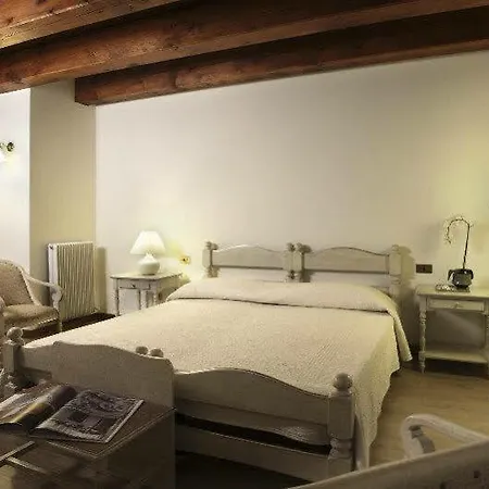 Relais Cornér Della Regina Vedelago (Treviso)
